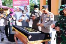 Ketua DPRD Siak Hadiri Peresmian Gedung Endra Dharmalaksana di Polres Siak